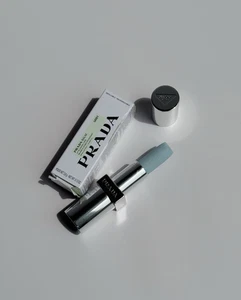 AUTHENTIC PRADA Prada Beauty Hydrating Lip Balm ASTRAL PINK 0.13oz FS $50RV NIB - Picture 1 of 5