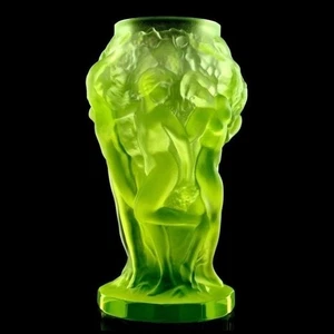 Glamorous Art Deco Vaseline Uranium Glass Vase 1930' H.Hoffmann by Lalique - Picture 1 of 4
