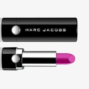 MARC JACOBS LIP CREME 248 WILLFUL 3.6g FULL SIZE BN VEGAN LIPSTICK LE FUCHSIA - Picture 1 of 11