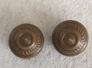 Old Buttons Vintage Plastic Set of 2 - Picture 1 of 4