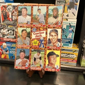 1982 Cracker Jack (2) Uncut Sheets 🔥 MANTLE/MAYS,KALINE,AARON / NEAR MINT ‼️ - Picture 1 of 7