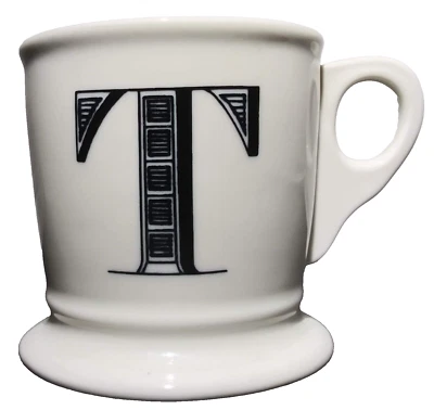Caneca de café Anthropologie monograma letra T preto branco barbear porcelana - Imagem 1 de 4