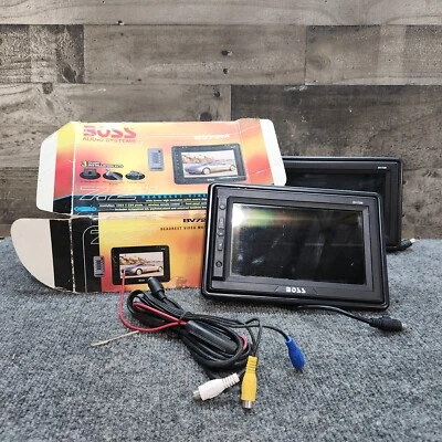 Boss BV72M 7.2" Headrest Video Monitor w/ Remote (w/ 2nd monitor may be cracked - Image 1 of 4