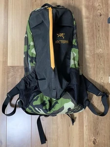 ARC'TERYX Arrow 22 BEAMS Exclusive Camo Orange Zipper - Bild 1 von 5