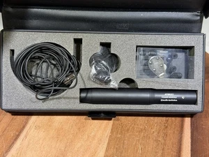 Cuatro módulos de alimentación Audio-Technica AT8537 y micrófonos de solapa de condensador AT899 - Imagen 1 de 11