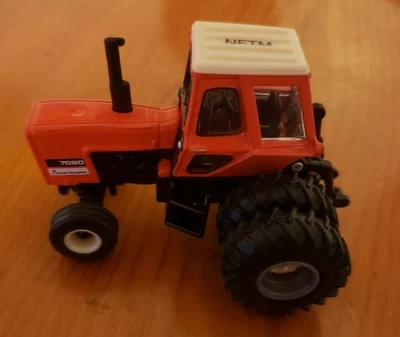 Ertl 1/64 Allis Chalmers 7080 Tractor Duals - Image 1 of 4