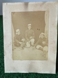 PHOTO  TROIS KÉPIS BLANC  HONNEUR A LA LÉGION   WW 1   N° 4 - Picture 1 of 4