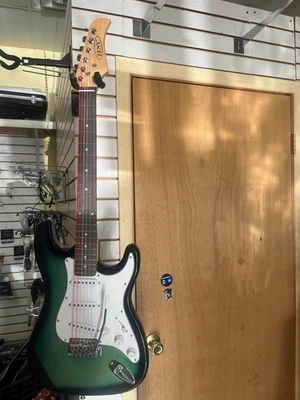 Guitarra Eléctrica Zeny Estilo Strat en Color Verde Ráfaga Foto 1 de 4