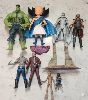Lote de figuras de acción sueltas Marvel Select Foto 1 de 4