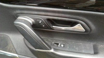CC VOLKS  2013 Door Handle Interior 26841586 - Изображение 1 из 4