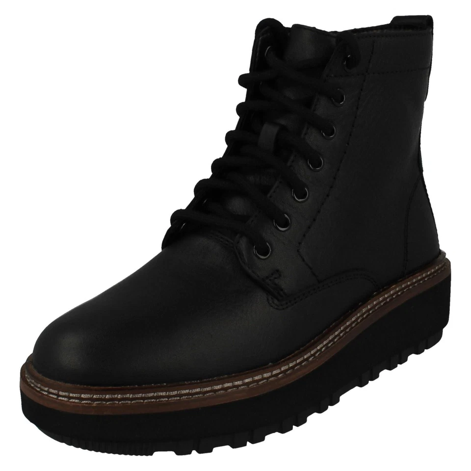 Damen Clarks Freizeit Plateau Besohlt Stiefeletten Oriannaw Spitze - Bild 1 von 1