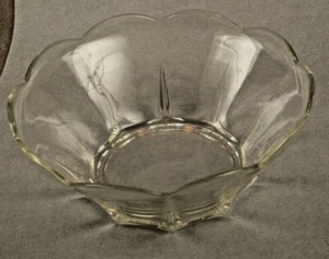 Vintage Clear Glass Serving Bowl Large Scalloped Rim w/ Spikes 8" x 3"   - Picture 1 of 5