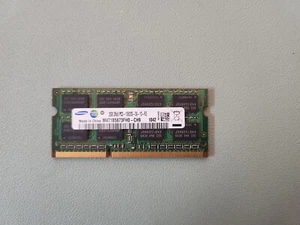 Samsung 4GB M471B5673FH0-CF9 2x2GB PC3-10600S (DDR3-1333), DDR3 SDRAM - Bild 1 von 2