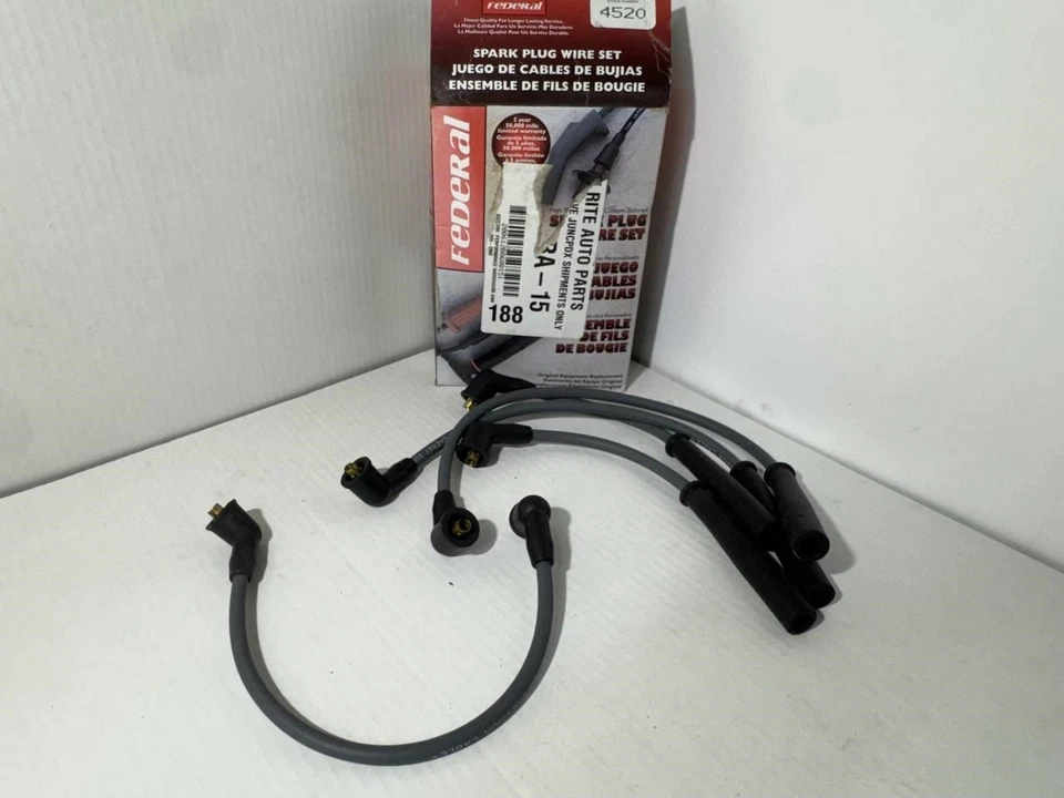 Juego de cables de bujías Federal 4520 1980-1982 Toyota Tercel 1,5 L Foto 1 de 3