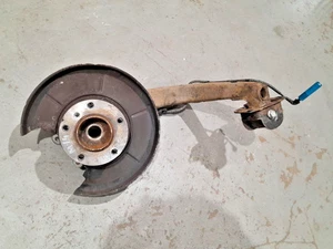 2007 BMW E85 Z4 2.5i LCI FACELIFT N52 N/S/R LEFT REAR WHEEL HUB OEM GENUINE - Picture 1 of 4