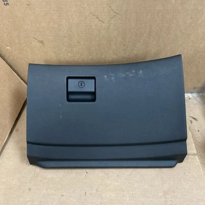 Infiniti G37 2008 2009 2010-2013 cupé guantera OEM 3725 Foto 1 de 4