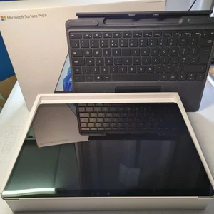 Microsoft Surface Pro 8 i5-1135G7 8GB RAM 128GB SSD - SCREEN SMALL WHITE SPOTS - Picture 1 of 18
