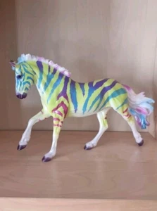 Breyer Better than Revenge Special Run Modellpferd Breyerfest 2024 limitiert - Bild 1 von 3