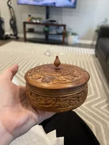 6 sottobicchieri vintage con coperchio in legno intagliato a mano - Foto 1 di 4