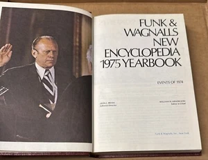 Funk & Wagnalls New Encyclopedia Yearbook 1975 (Events Of 1974) (Hardcover/GOOD) - Picture 1 of 24