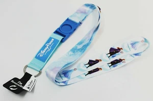Cordón reversible Frozen 2 parques Disney Elsa Anna azul Disneyland - Imagen 1 de 4