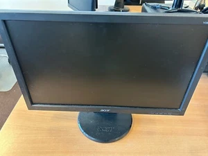 Acer V193HQV 18.5" Monitor with Stand VGA - Picture 1 of 2