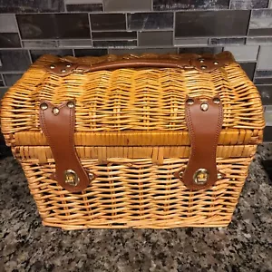 Vintage Swissrose Picnic Basket Set Glasses Opener Cutting Board Woven 13x10x8.5 - Picture 1 of 23