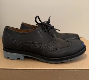 John Fluevog Andrew Black & Blue Wingtip Chunky Angel Brogue Shoes Mens Sz 7.5 - Picture 1 of 10