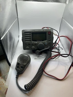 Icom IC-M504 Marine DSC VHF Radio (Grey) W/ HM-126G Fist Mic - Image 1 of 4