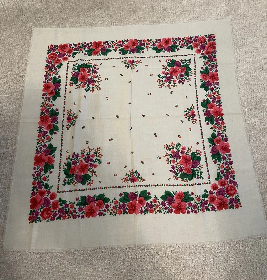 ¡¡NUEVO!!  Ucrania Blanco Floral Mantón Lana Flecos Cortos Bufanda, 37" x 37" Cuadrado Foto 1 de 1