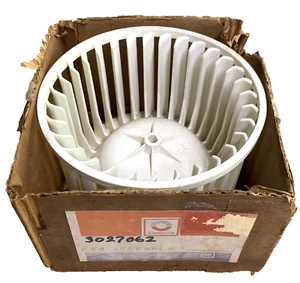 ORIGINAL DE LOTE ANTIGUO GM PRINCIPIOS DE LOS 70 SELECTOS MODELOS GM VENTILADOR RUEDA # 3027062 - Imagen 1 de 9