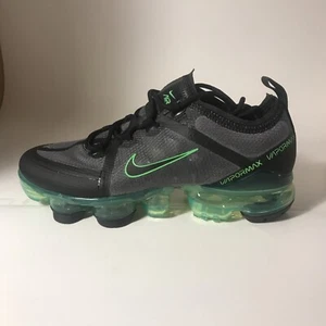 Nike Air Vapormax 2019 GS Grey Green Running AJ2616-011 Youth 4Y / Women's 5.5 - Picture 1 of 5