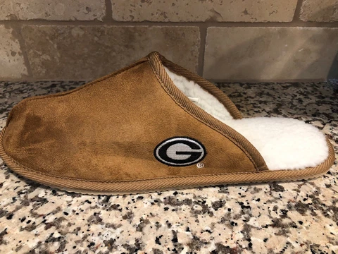 UGA Men's Slippers Slides Forever Collectables Suede Sherpa Georgia Bulldogs 7-8 Cover