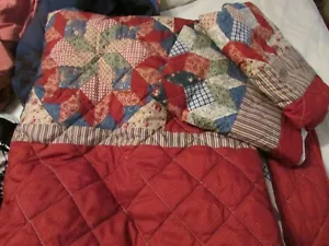 Lightweight Queen Size Quilt & Shams - Picture 1 of 2