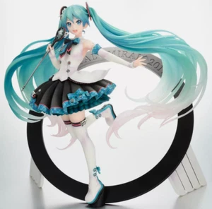 Vocaloid 1/7 Scale Pre-Painted Figure: Hatsune Miku Magical Mirai 2017 Ver. - Picture 1 of 4