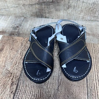 Sandalias de cuero para niños pequeños/adolescentes diseño cruzado artesanal tradicional Foto 1 de 4