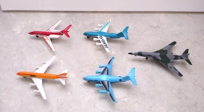 Matchbox Sky Busters Maisto Airline Military Plane Lot Die Cast Plastic Airplane - Image 1 of 4