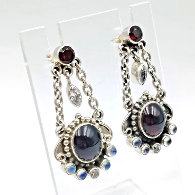 Pendientes colgantes Nicky Butler India de plata de ley 925 granate piedra lunar Foto 1 de 4