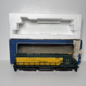 AHM HO Scale Chicago & NorthWestern Alco Diesel Locomotive #400 w/ Box Vintage - Picture 1 of 13