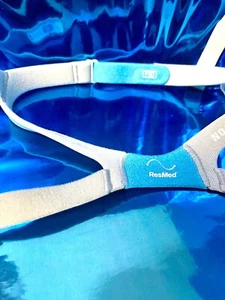 New Original ResMed AirFit F30 HEADGEAR with Clips Replacement 64161 STANDARD - Picture 1 of 4
