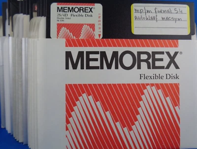 APPLE II -- 18 DISKETTEN - WYSIWYG - LOT # 24 - Bild 1 von 4