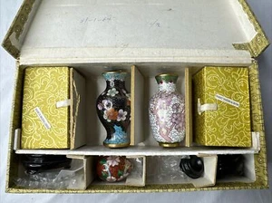 Vintage Chinese Cloisonne Salesman Sample Set 10 Pieces Plus Wood Bases in Case - Picture 1 of 21