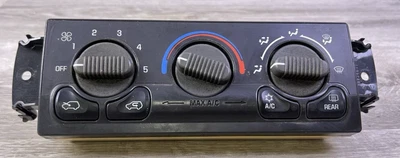 99-02 Chevy Silverado Tahoe GMC Sierra Yukon Heater A/C Climate Control Unit OEM - Image 1 of 4