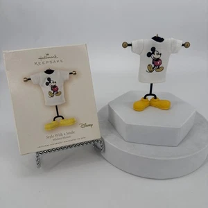 Hallmark Keepsake Ornamento "Stile con un sorriso" Topolino Disney 2007 - Foto 1 di 7