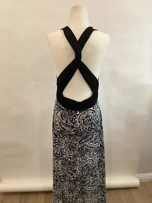 Vestido Maxi XOXO Cross Back Halter Preto Branco - Tamanho Grande - Imagem 1 de 4