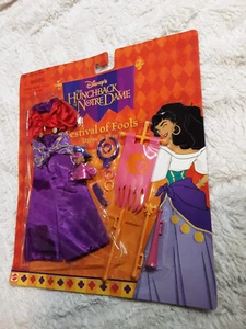 Barbie Glöckner von Notre Dame True Love Dress'N Play Mattel #66231 OVP - Bild 1 von 2