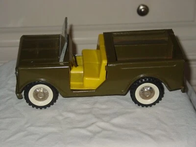 All Original Vintage - Structo Army Green Jeep With Windshield - Image 1 of 4