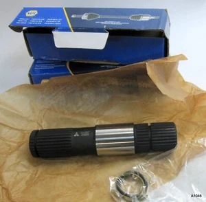 2pc Pair NAPA CV DRIVE AXLES MODEL 94-9201 - Picture 1 of 4
