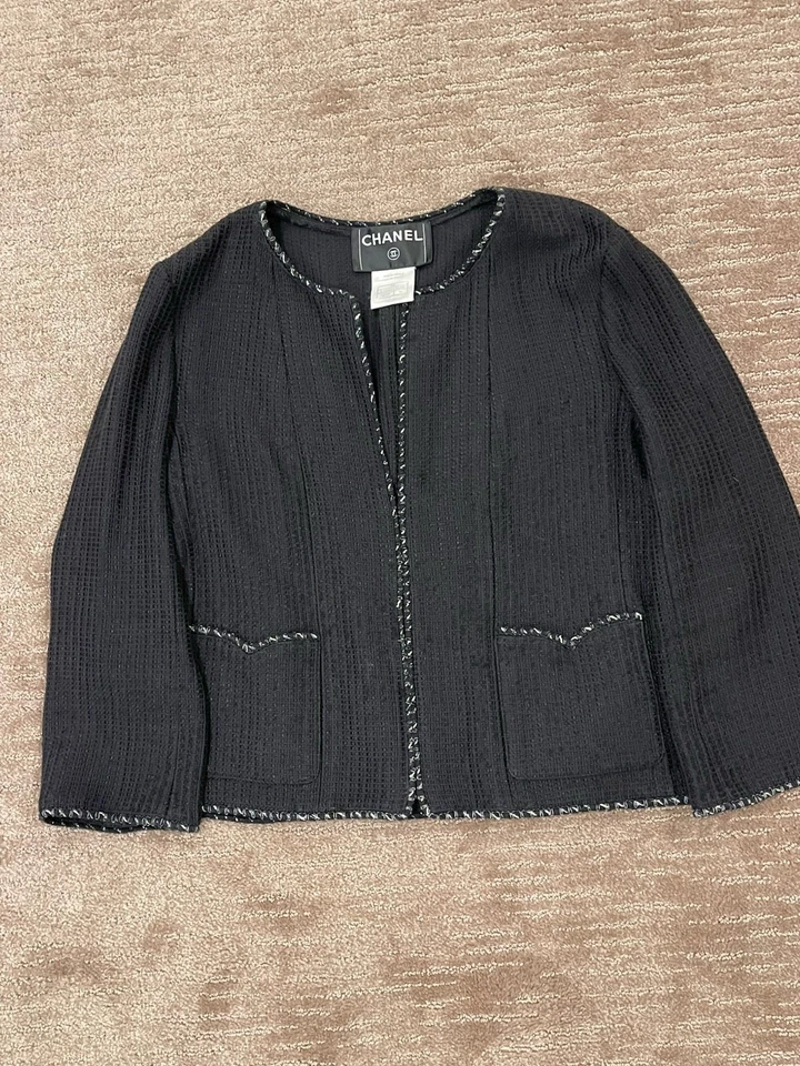 Auténtica chaqueta corta vintage CHANEL Paris, negra, talla 40 Foto 1 de 4