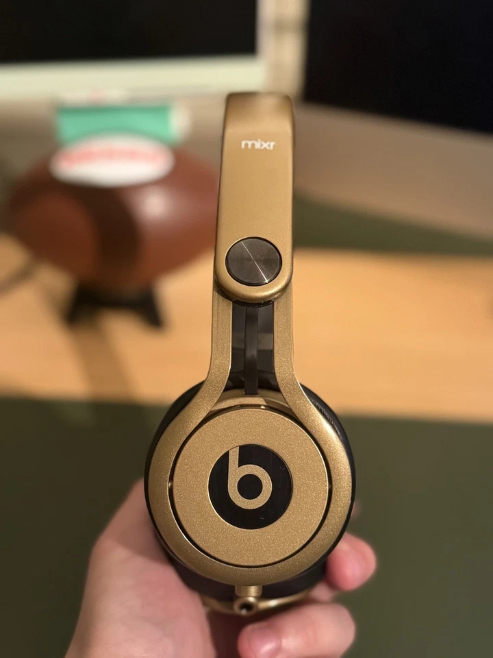 ULTRA-RARE Beats Mixr Wired Headphones Gold Limited Edition Color, Tested 🔥🔥🔥 - Image 1 of 4